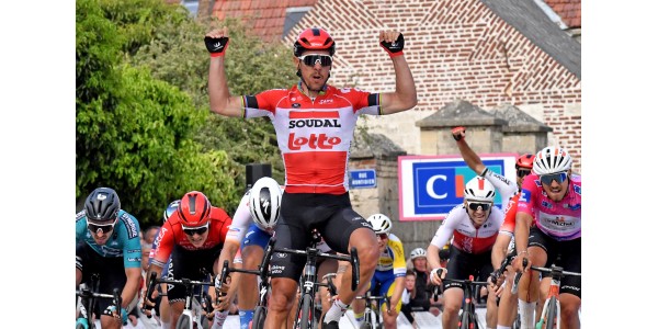 Philippe Gilbert fejrer sin første sejr i sæsonen